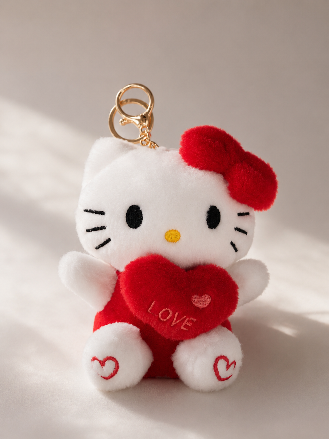 Hello Kitty Cupid Heart Pull