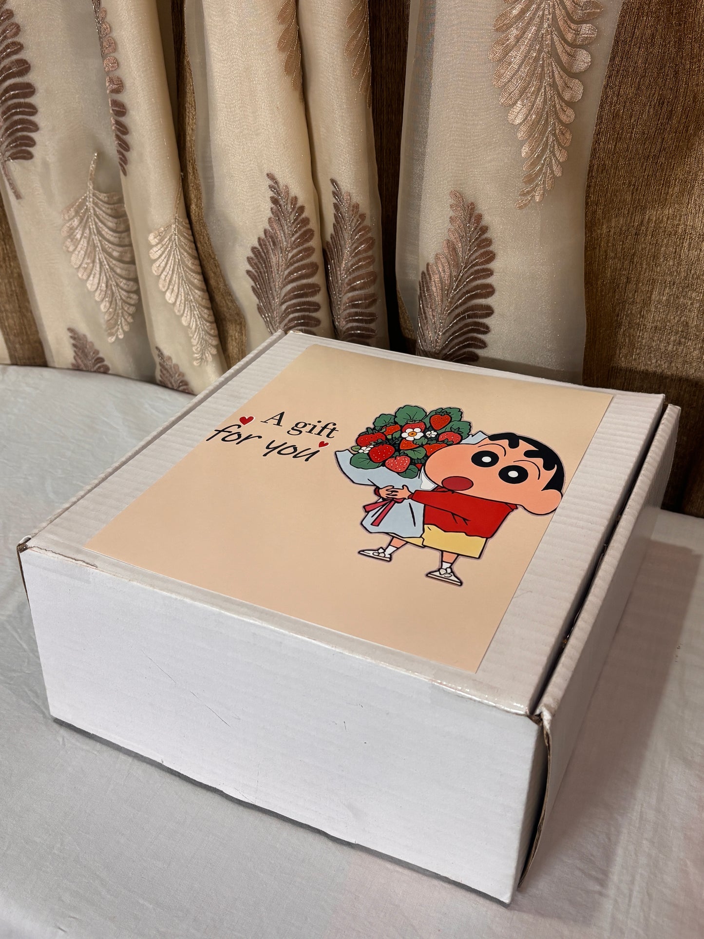 Shinchan Love Surprise Hamper