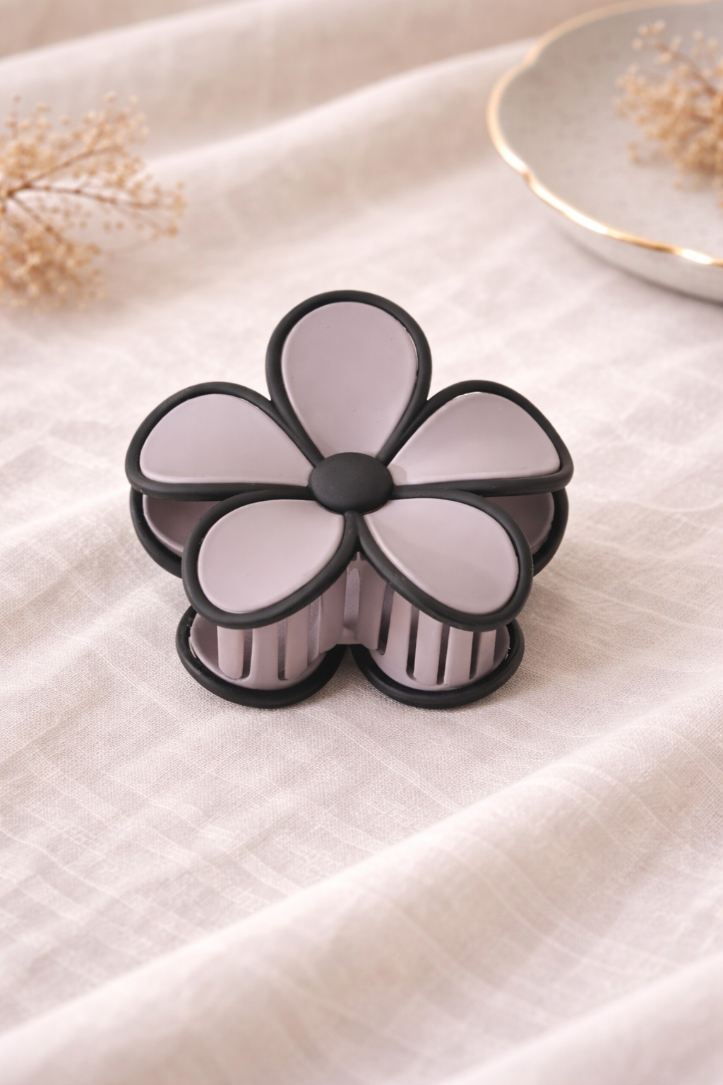 Chic Flower Hair Claw