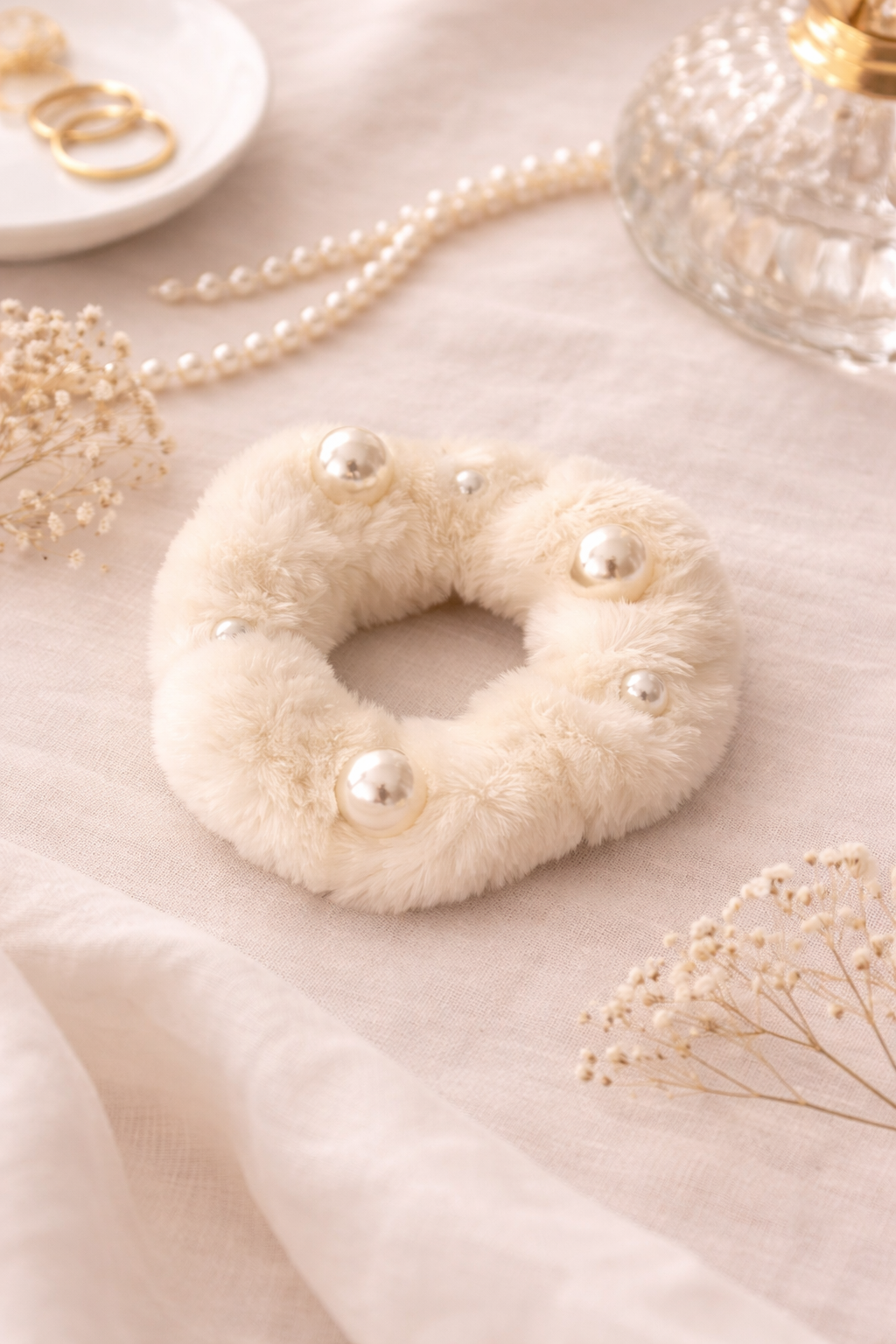 Pearl Fluffy Scrunchie