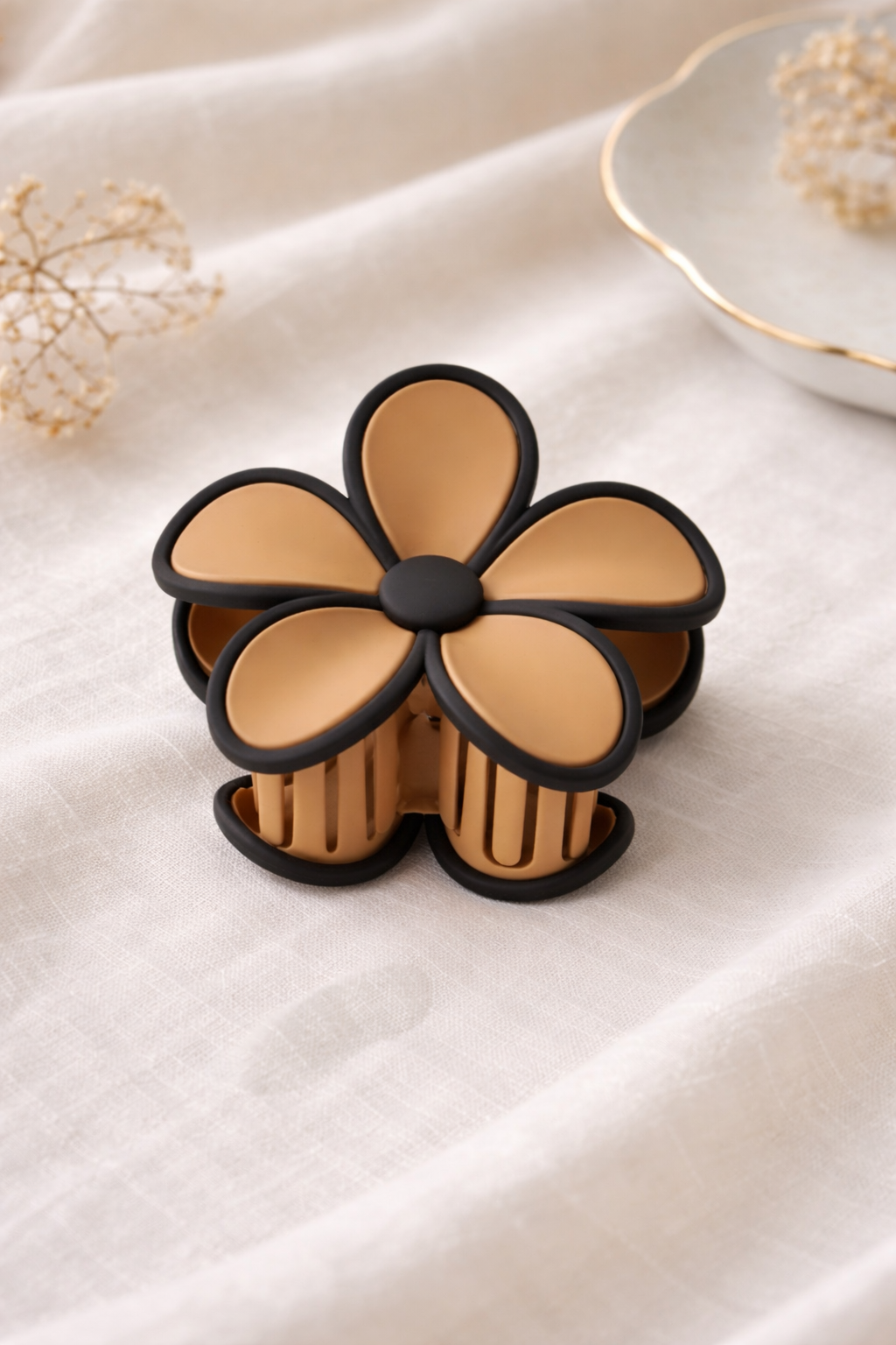 Golden Bloom Hair Claw
