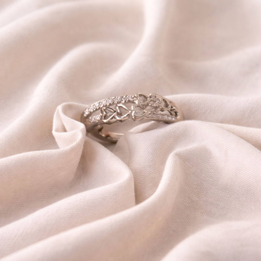 Amora Heart Ring (Silver)