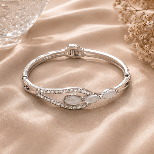 Aurelia Triple Pearl Crystal Bracelet